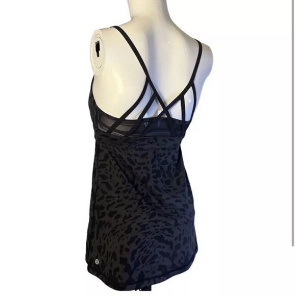 Lululemon Sz 6 Just Breathe Tank Top Animal Print Black Gray Crisscross Back - Picture 2 of 3